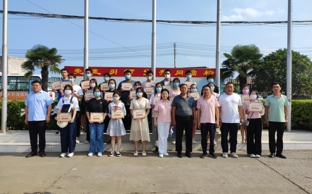 pg电子游戏(官方)最新IOS/安卓版/手机版APP下载